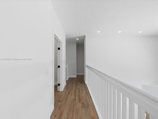 6758 Lake Nona Pl, Lake Worth, FL 33463