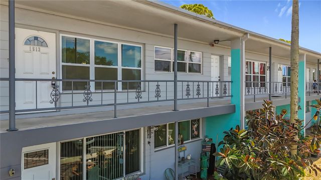 5860 43RD TERRACE N 1513, Kenneth City, FL 33709
