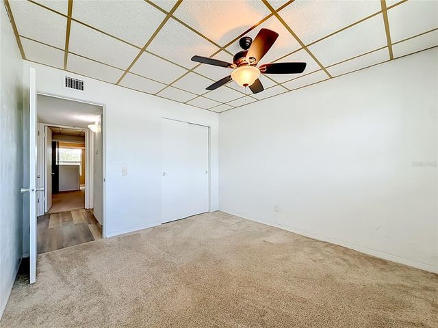 5860 43RD TERRACE N 1513, Kenneth City, FL 33709