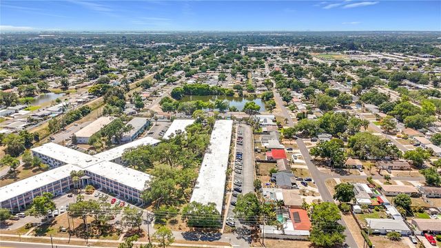 5860 43RD TERRACE N 1513, Kenneth City, FL 33709