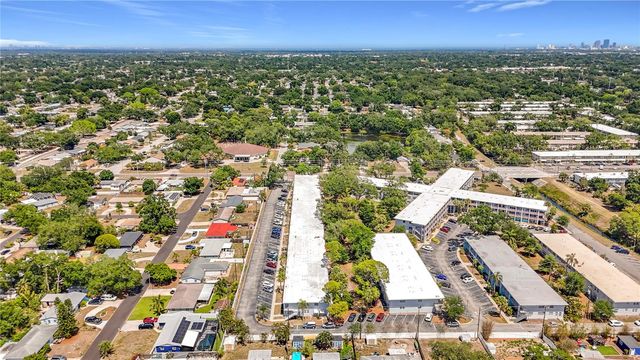 5860 43RD TERRACE N 1513, Kenneth City, FL 33709