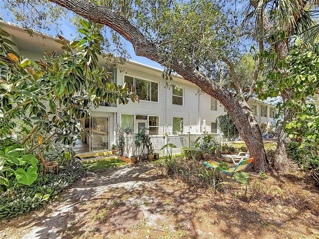5860 43RD TERRACE N 1513, Kenneth City, FL 33709