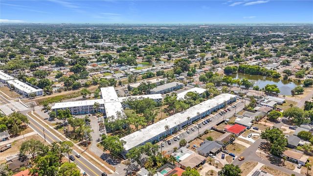 5860 43RD TERRACE N 1513, Kenneth City, FL 33709