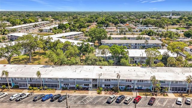 5860 43RD TERRACE N 1513, Kenneth City, FL 33709