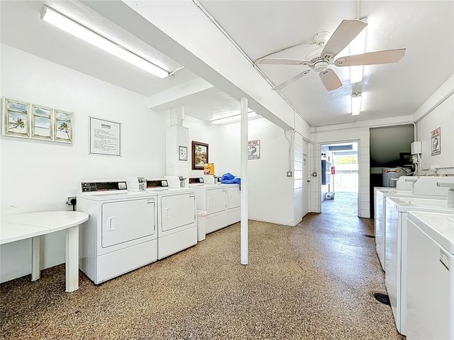5860 43RD TERRACE N 1513, Kenneth City, FL 33709