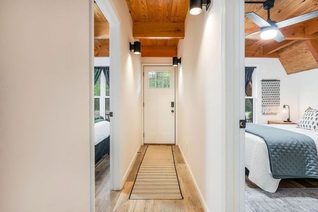 825 Hunters Landing Ln, Smithville, TN 37166