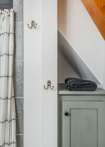 825 Hunters Landing Ln, Smithville, TN 37166