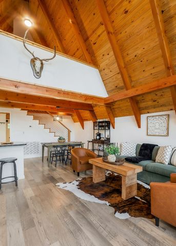 825 Hunters Landing Ln, Smithville, TN 37166