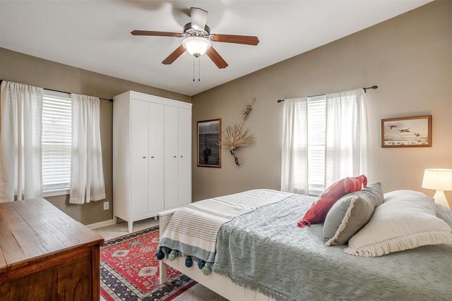 4913 Rutland Avenue, Fort Worth, TX 76133