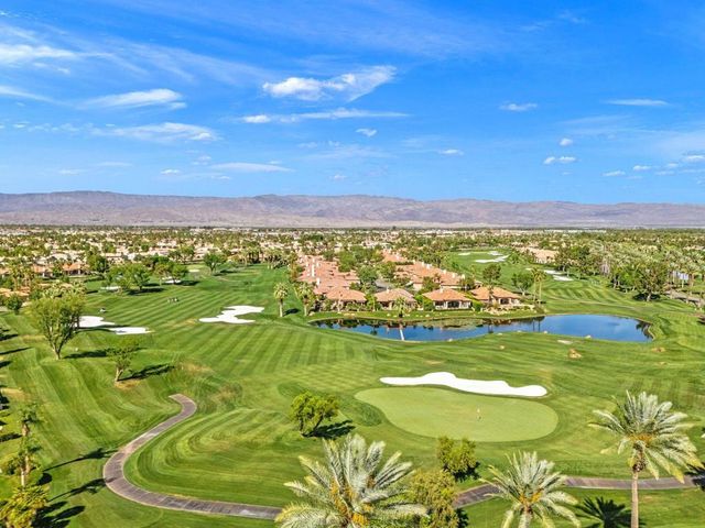 48145 Paso Tiempo Lane, La Quinta, CA 92253
