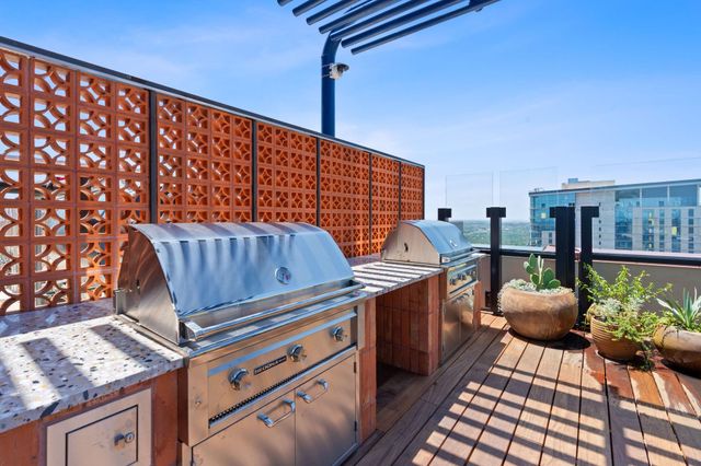 84 East Ave 1503, Austin, TX 78701