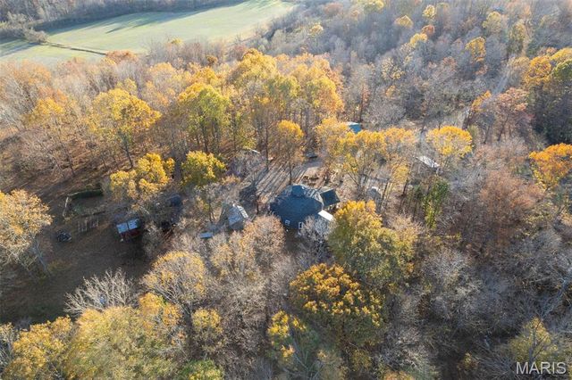 9241 BCR 834, Marble Hill, MO 63764