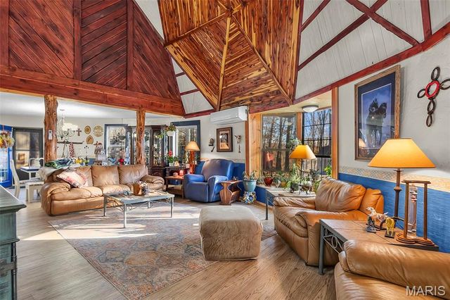 9241 BCR 834, Marble Hill, MO 63764