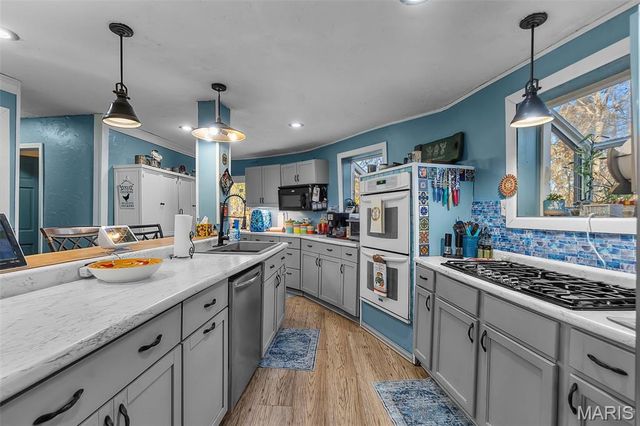 9241 BCR 834, Marble Hill, MO 63764