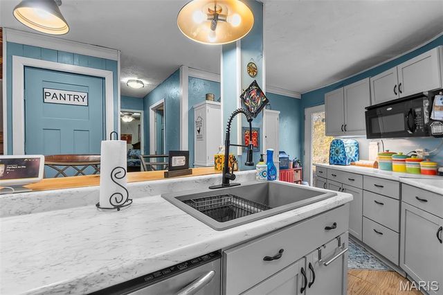 9241 BCR 834, Marble Hill, MO 63764