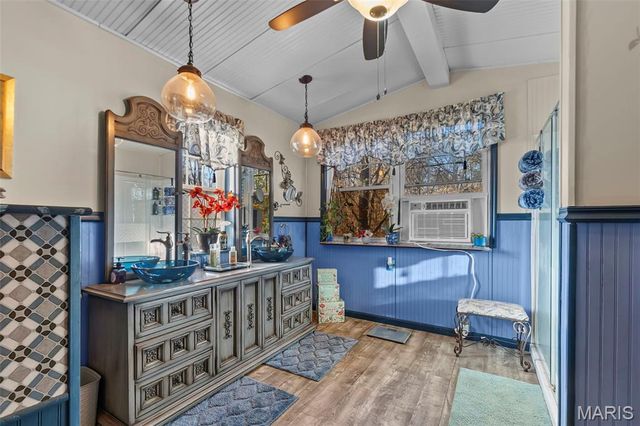 9241 BCR 834, Marble Hill, MO 63764