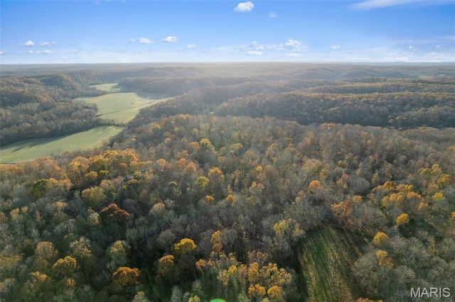 9241 BCR 834, Marble Hill, MO 63764