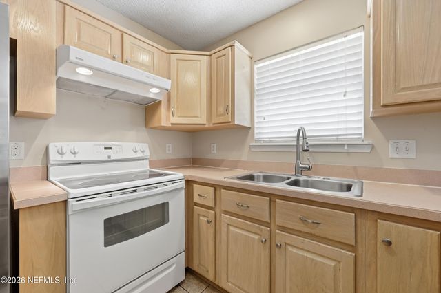 3115 FIELDCREST Drive, Middleburg, FL 32068