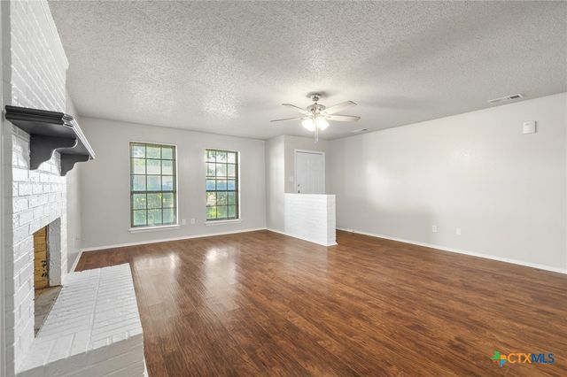 1712 Moonlight Drive, Killeen, TX 76543