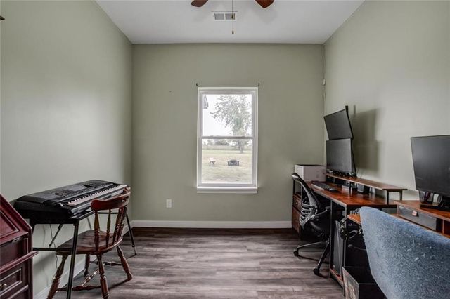 4875 Eisenhower Road, Baldwin City, KS 66006