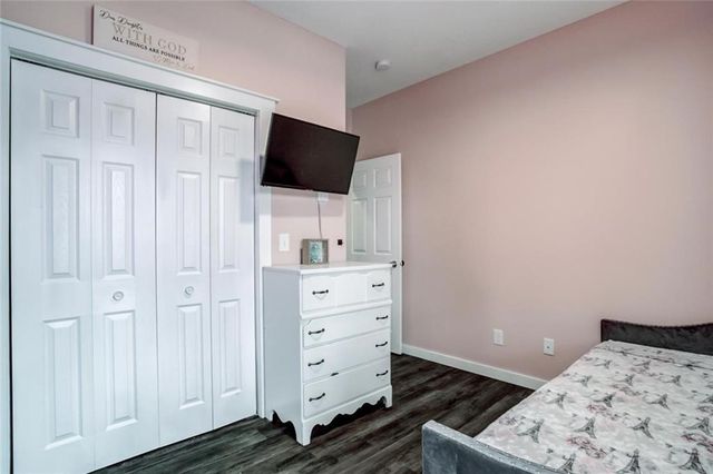 4875 Eisenhower Road, Baldwin City, KS 66006