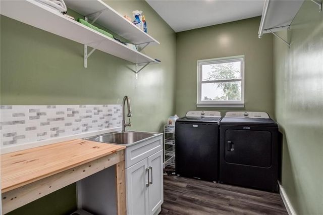 4875 Eisenhower Road, Baldwin City, KS 66006