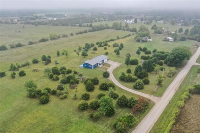 4875 Eisenhower Road, Baldwin City, KS 66006