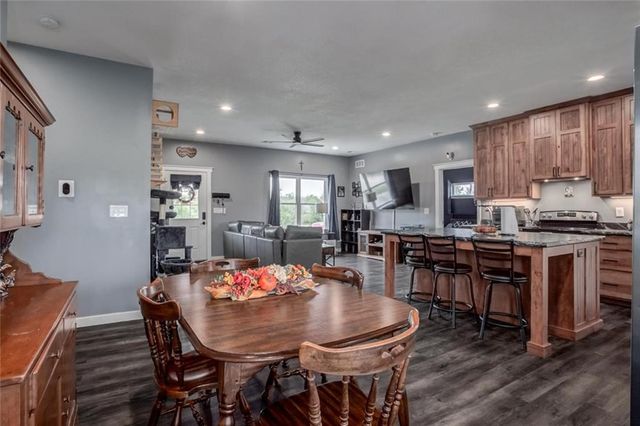 4875 Eisenhower Road, Baldwin City, KS 66006