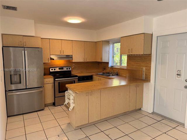 3535 NW 82nd St, Miami, FL 33147