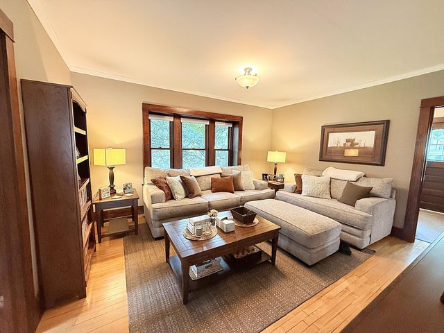 216 S 9th Street, Montevideo, MN 56265