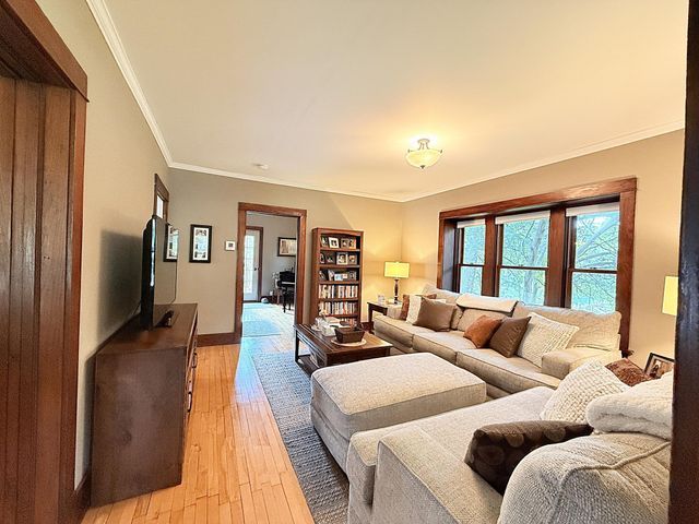 216 S 9th Street, Montevideo, MN 56265