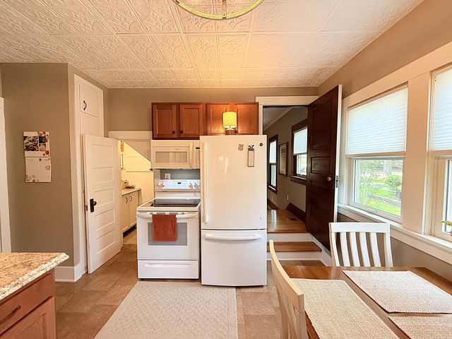 216 S 9th Street, Montevideo, MN 56265