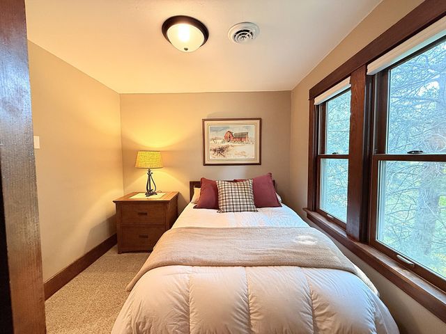 216 S 9th Street, Montevideo, MN 56265