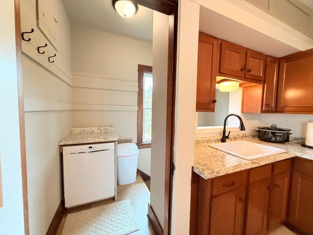 216 S 9th Street, Montevideo, MN 56265