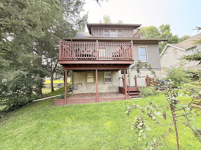 216 S 9th Street, Montevideo, MN 56265
