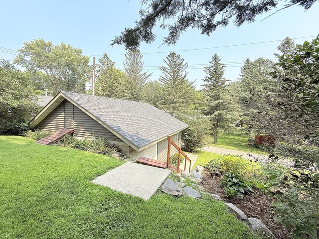 216 S 9th Street, Montevideo, MN 56265