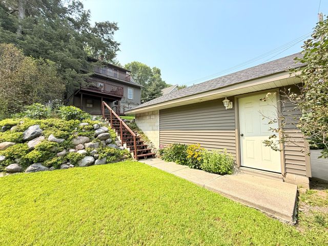 216 S 9th Street, Montevideo, MN 56265