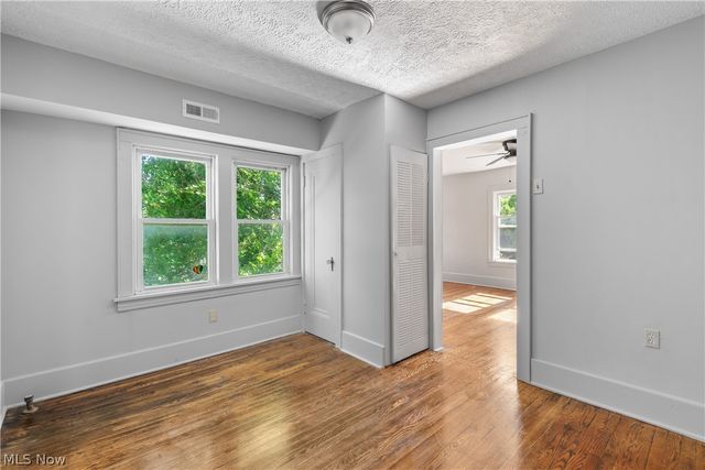 1305 Brown Street, Akron, OH 44301
