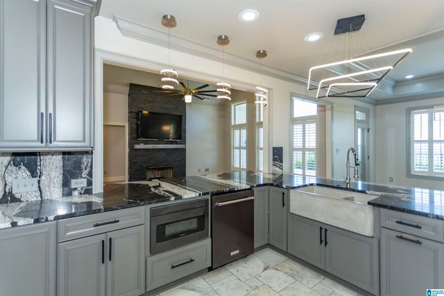 316 OXFORD WAY, Pelham, AL 35124