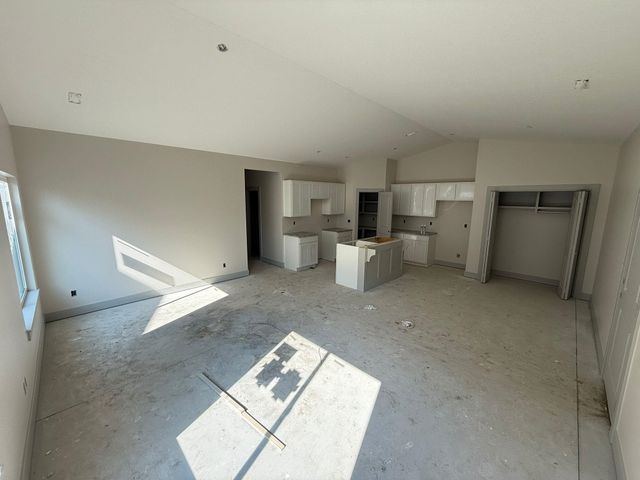 2913 S Bunker Hill Ct., Wichita, KS 67210