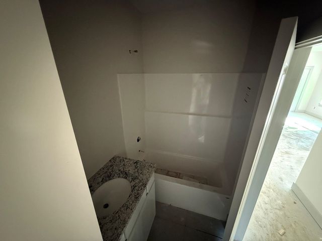 2913 S Bunker Hill Ct., Wichita, KS 67210