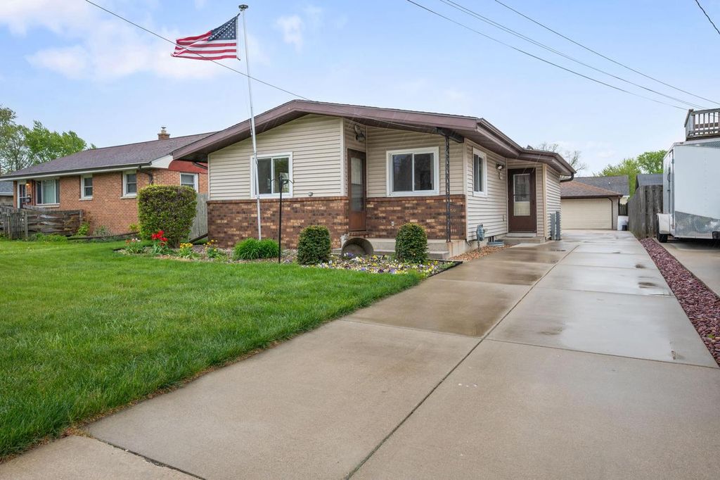 3313 Mallory AVENUE, Cudahy, WI 53110