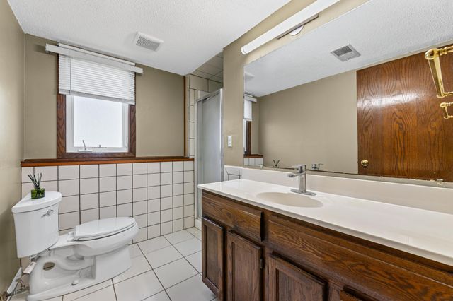 7401 75th Avenue N, Brooklyn Park, MN 55428