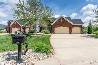 100 Waterfall Court, Glen Carbon, IL 62034