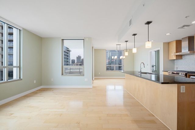 300 Bowie ST 1201, Austin, TX 78703