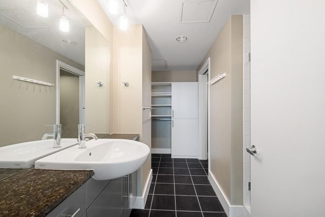 300 Bowie ST 1201, Austin, TX 78703