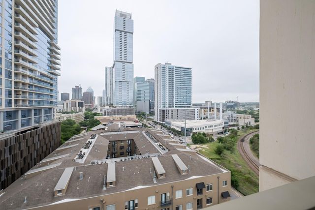 300 Bowie ST 1201, Austin, TX 78703