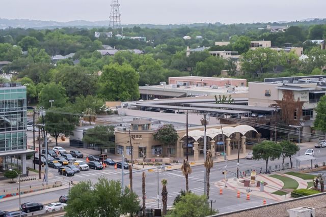 300 Bowie ST 1201, Austin, TX 78703