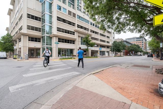 300 Bowie ST 1201, Austin, TX 78703
