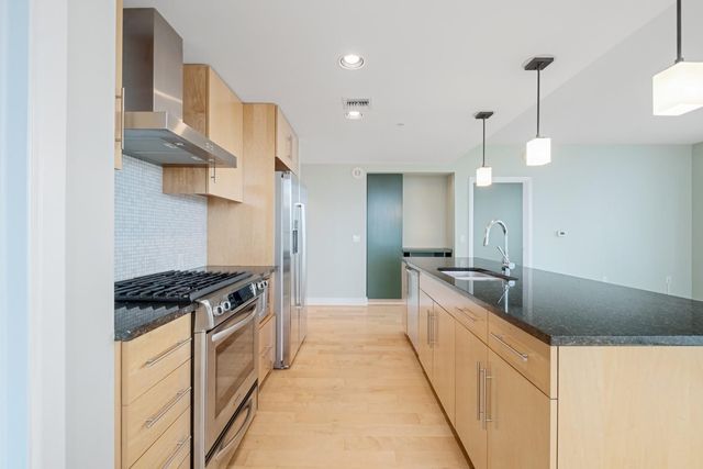 300 Bowie ST 1201, Austin, TX 78703